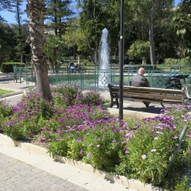 Park s fontánkami. (Giardini publici Giuseppe Garibaldi)