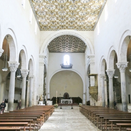 Vnitřek kostelíku Santa Maria Finibus Terrae